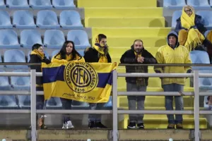Φοβερό παιχνίδι, τέσσερα γκολ και από ένα βαθμό! (φώτος)