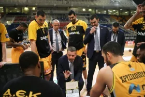 ΑΕΚ: Ρεβεγιόν στο ΟΑΚΑ ενόψει Παναθηναϊκού