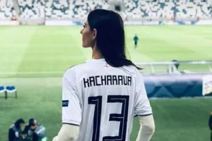 Χαρούμενη η Νάτια για Νίκα!