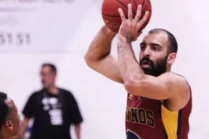 Νικηφόρο πέρασμα του Κεραυνού από την Πάφο