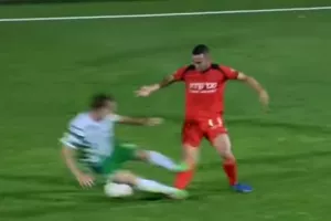 Βαρύς ο πέλεκυς/Ράγιος