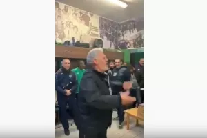 Πάρτι μετά το ΑΠΟΕΛ - Πρωταγωνιστής ο Κούλλης/ΒΙΝΤΕΟ