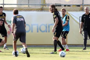 ΑΕΚ: Όλοι κανονικά πλην του Κλωναρίδη