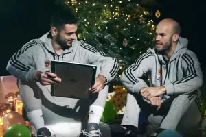 Απολαυστικό βίντεο με Καλάθη - Φρεντέτ - Ράις και... ελληνικά κάλαντα