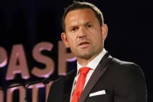 "Στη συνάντηση με την υποστήριξη του νομικού μας τμήματος"