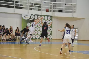 ΠΡΩΤΑΘΛΗΜΑ για τα κορίτσια του UNIC! (φώτος)