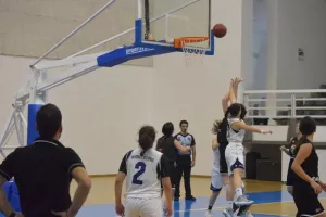 ΠΡΩΤΑΘΛΗΜΑ για τα κορίτσια του UNIC! (φώτος)