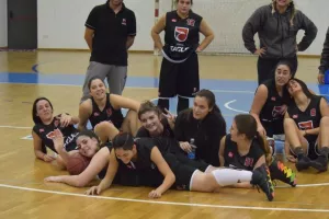 ΠΡΩΤΑΘΛΗΜΑ για τα κορίτσια του UNIC! (φώτος)