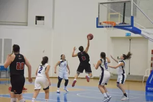 ΠΡΩΤΑΘΛΗΜΑ για τα κορίτσια του UNIC! (φώτος)