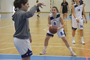 ΠΡΩΤΑΘΛΗΜΑ για τα κορίτσια του UNIC! (φώτος)