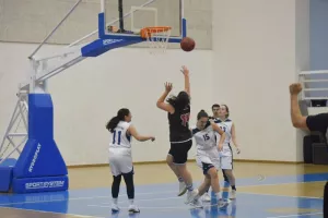 ΠΡΩΤΑΘΛΗΜΑ για τα κορίτσια του UNIC! (φώτος)