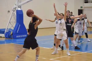 ΠΡΩΤΑΘΛΗΜΑ για τα κορίτσια του UNIC! (φώτος)