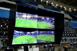 Ζήτησε την συνομιλία διαιτητή και VAR