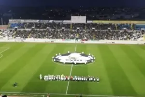 Είσοδος Ομόνοιας και ΑΕΚ - Εορταστικό κλίμα (ΒΙΝΤΕΟ)