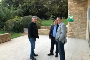 ΕΚΤΟΣ ο Νικ;
