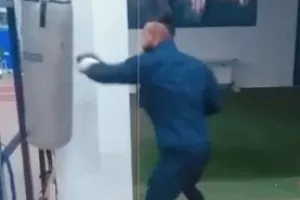 Μποξ στο Κολόσσι