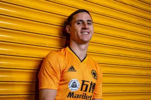 Ποντένσε: «Παιδικό όνειρο να παίξω στην Premier League»