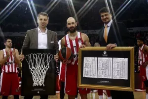 Παπαλουκάς: «Τεράστια τιμή για εμένα που ήμουν εκεί. Συγχαρητήρια μέχρι το επόμενο»