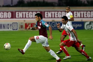ΙΒΑΝ-ΤΣΕΝΤΟΜΙΡ... Κάποτε το 2009/Από μέντορας... αντίπαλοι (Η πρώτη αντίδραση του ΙΒΑΝ)