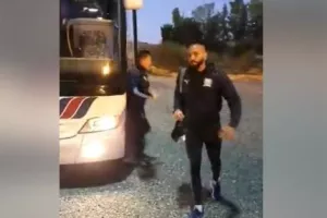 Στο γήπεδο ο Απόλλωνας (βίντεο)