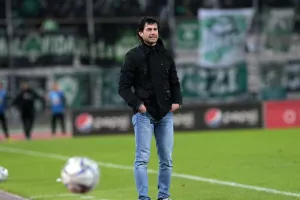 «Κόντεψα να χάσω την όραση μου, δεν σκοπεύω να επιστρέψω στην Ελλάδα»