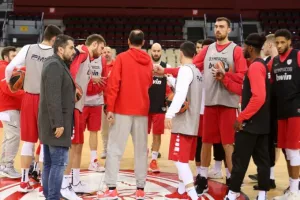 «Μάχη» με Άλμπα Βερολίνου στην... πρώτη του Μπαρτζώκα για τον Ολυμπιακό