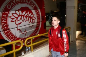 Δεν τα παρατάει για Ποντένσε η Γουλβς