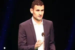 Καρυπίδης σε Αυγενάκη: «Αφήστε το πρωτάθλημα να κριθεί στο γήπεδο»