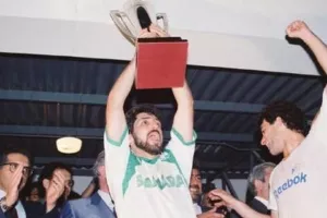 ΑΝΑΡΤΗΣΗ/"Καιρός να το ξαναφωνάξουμε, Ομόνοια Λαός Πρωτάθλημα-Κύπελλο"