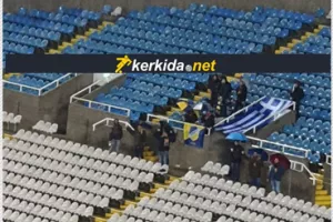 Στήριξη στο ΑΠΟΕΛ... από τη Νότια (φώτος)