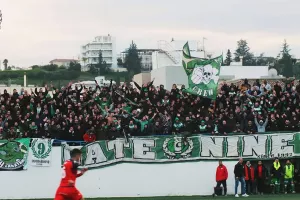 ΘΥΡΑ 9 : "Μάγκικη εμφάνιση, ακόμα 16 τελικοί..."