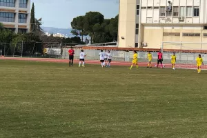 Πεντάρα... εκτός έδρας (φώτος)