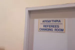 ΧΑΜΟΣ στα αποδυτήρια/Φωνές από ΣΟΦΟ