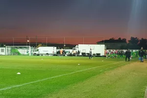 Έριξε τεσσάρα, εξασφάλισε τετράδα... (φώτος)