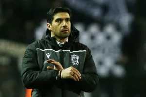 Φερέιρα: «Κερδίζουμε και μαθαίνουμε» (φώτο)