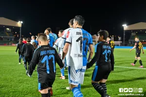 (Φώτος) Με τους παίκτες οι μικροί Απολλωνίστες