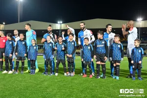 (Φώτος) Με τους παίκτες οι μικροί Απολλωνίστες
