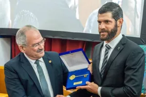 Η Λεμεσός τίμησε τον Παύλο Κοντίδη με το Χρυσό Κλειδί της πόλης (ΒΙΝΤΕΟ)