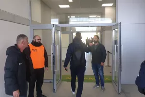 (ΦΩΤΟΣ) Η άφιξη της ΑΕΛ στην "ΑΡΕΝΑ"