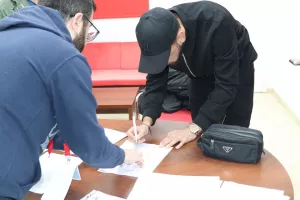 ΦΩΤΟΣ/Υπογραφές με Rodriguez και Telfer