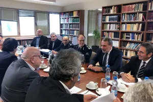 Ολοκληρώθηκε η σύσκεψη στο Υπουργείο (φώτος/βίντεο)