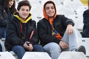 Δεύτερη νίκη και "γαλάζια" η πρόκριση... (φώτος)