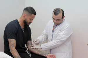 Πριν υπογράψει/Σάββας
