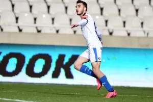 Δεύτερη νίκη και "γαλάζια" η πρόκριση... (φώτος)