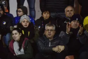 ΑΠΟΕΛ με εμφάνιση, ΓΚΟΛ και τρίποντο! (φώτος)