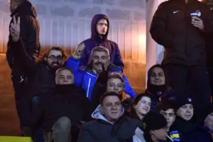 ΑΠΟΕΛ με εμφάνιση, ΓΚΟΛ και τρίποντο! (φώτος)