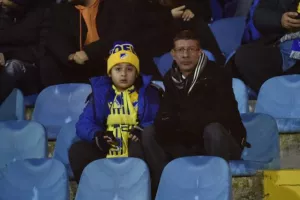 ΑΠΟΕΛ με εμφάνιση, ΓΚΟΛ και τρίποντο! (φώτος)