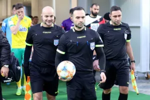 Τρία γκολ (και τρία δοκάρια!) και... βλέπει πρόκριση (φώτος)
