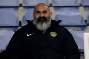ΑΕΚΑΡΑ… με τρελή ανατροπή και καρέ Τρισκόφσκι!! (φώτος) 