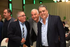 Ομόνοια/ΚΛΙΚΣ από το Χριστουγεννιάτικο χορό